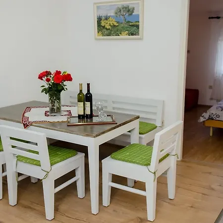 Apartman Olive Garden Cilipi