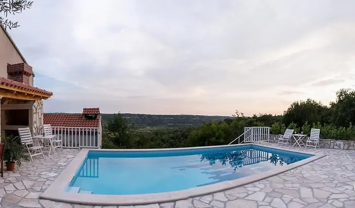 Olive Garden Apartament Čilipi