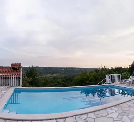 Olive Garden Apartamento Čilipi